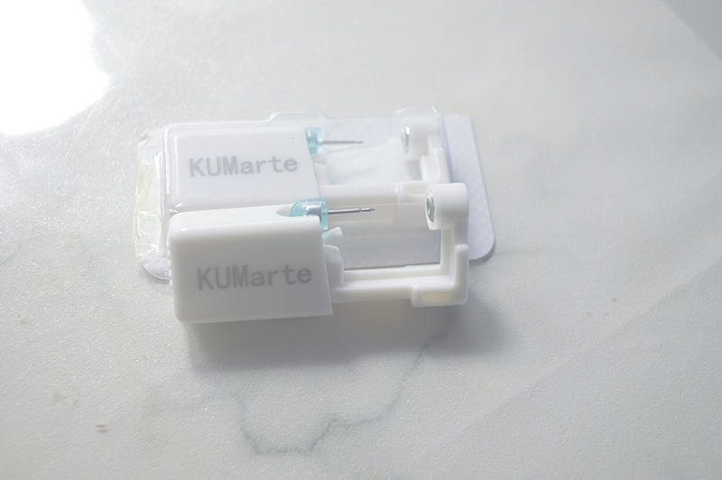 KUMarte 2pcs Disposable ear piercing device and ear hole device Disposable ear piercing device, ear nail gun, ear piercin